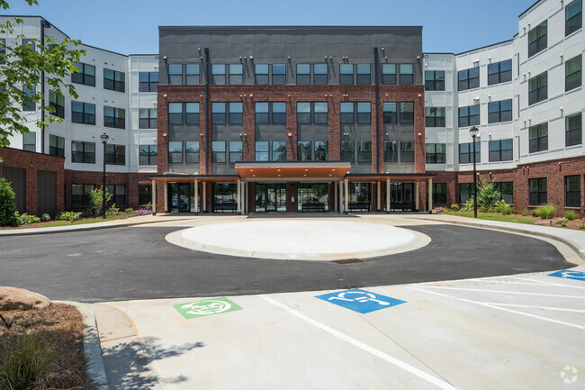 Building Photo - Veranda at Assembly - 55+ Apartments