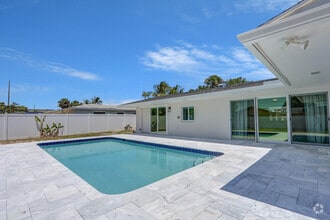 Building Photo - 3898 Holly Dr