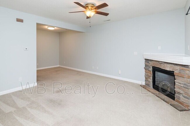 Foto del edificio - 10525 Hickory Dr