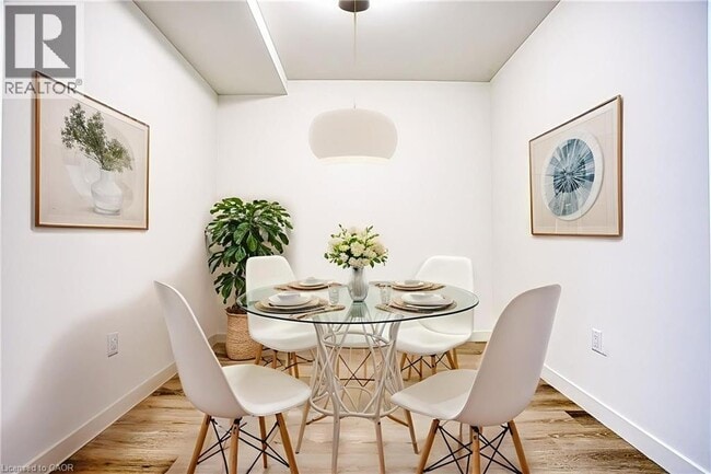 Photo du bâtiment - 461 Green Rd