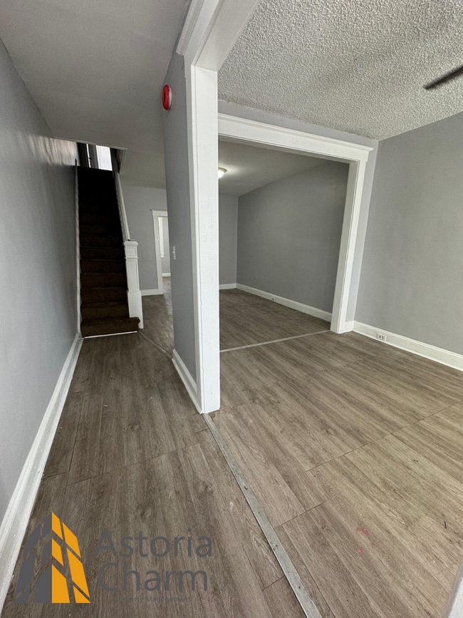 Building Photo - NEW 3BD/1BA TOWNHOUSE FOR RENT!