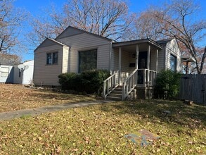 Building Photo - 104 Belmont Dr