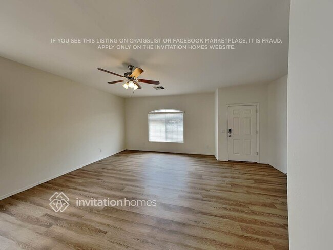 Building Photo - 15844 W Ventura St