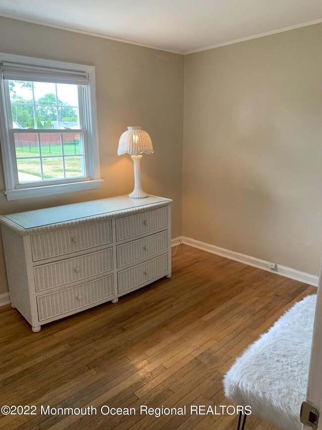 Building Photo - 64 Locust Ave