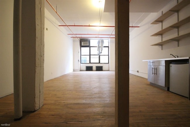 Building Photo - 12 Cypress Ave
