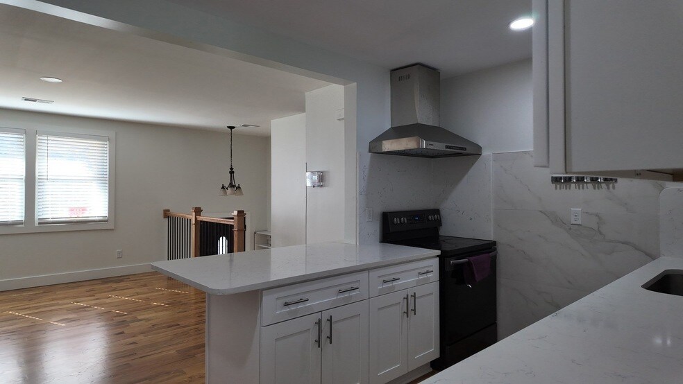 Building Photo - 312 Paragon Mills Rd