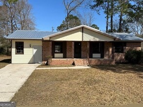 Building Photo - 1220 Poplar St