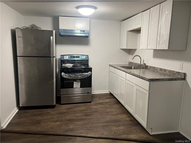 Building Photo - 2744 US-209