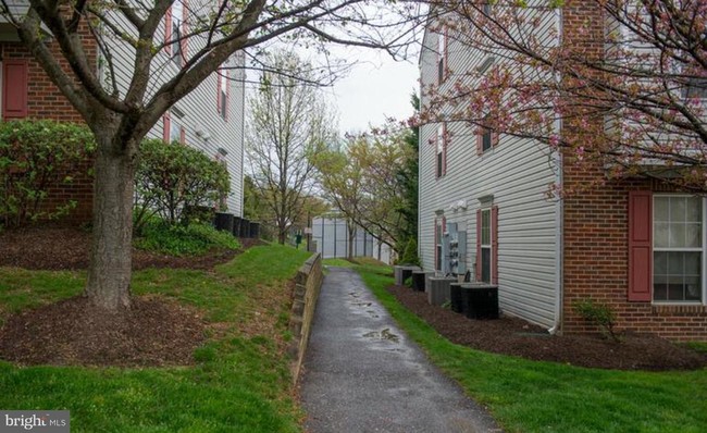Foto del edificio - 25910 Ridge Manor Dr