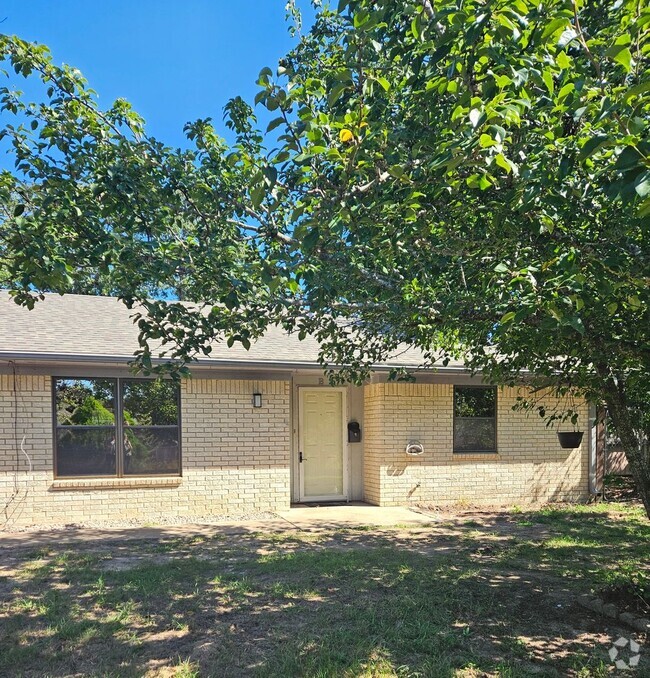 Building Photo - 3201 Libbie St