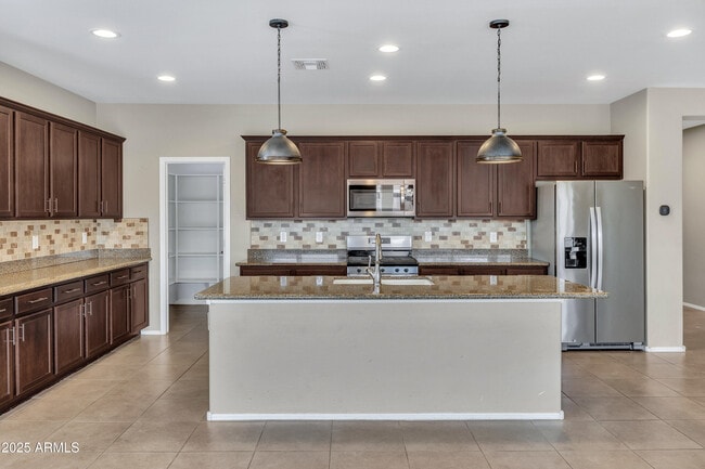 Building Photo - 22771 E Via Del Palo