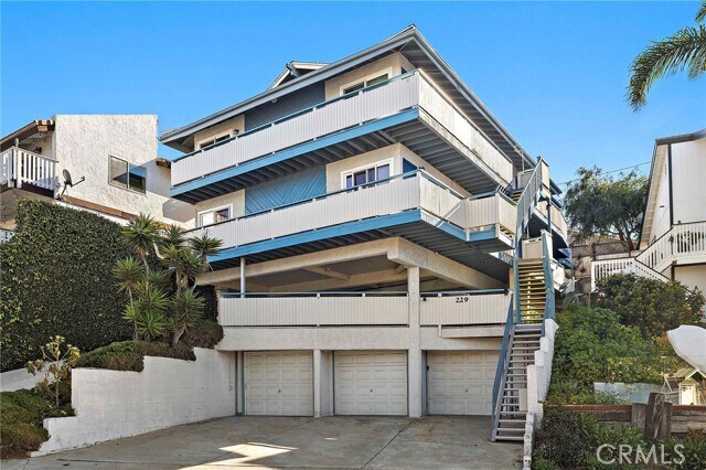 Foto del edificio - 229 W Escalones