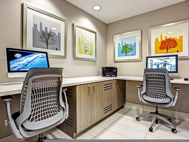 Foto del edificio - 2577 N Clark St