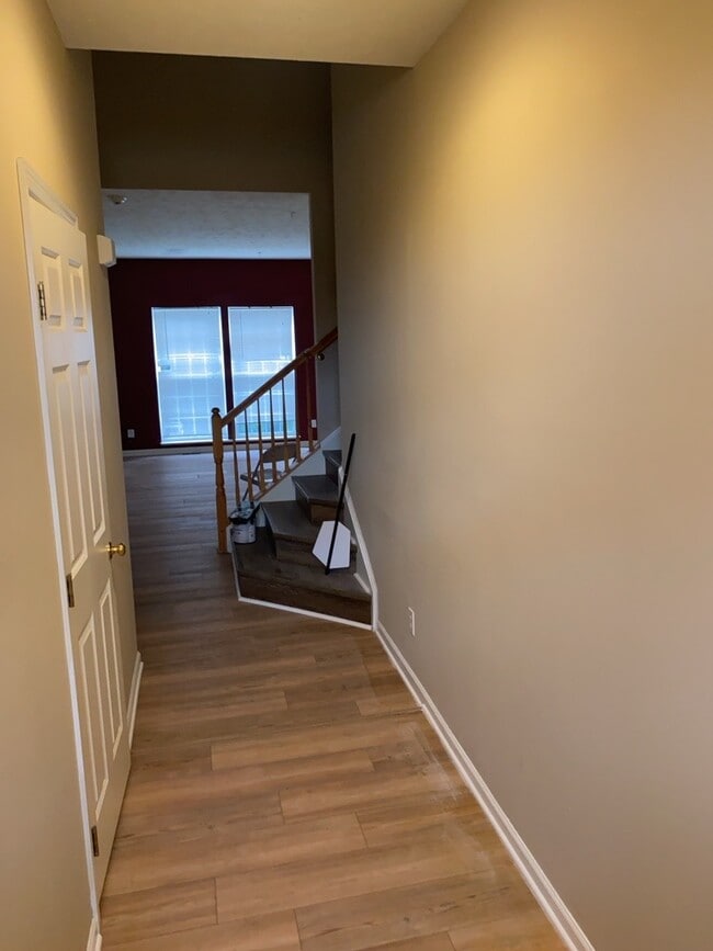 Building Photo - 2898 Andover Cir