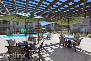 Building Photo - 1 br, 1 bath  - 4930 College Oak Dr Apt 83