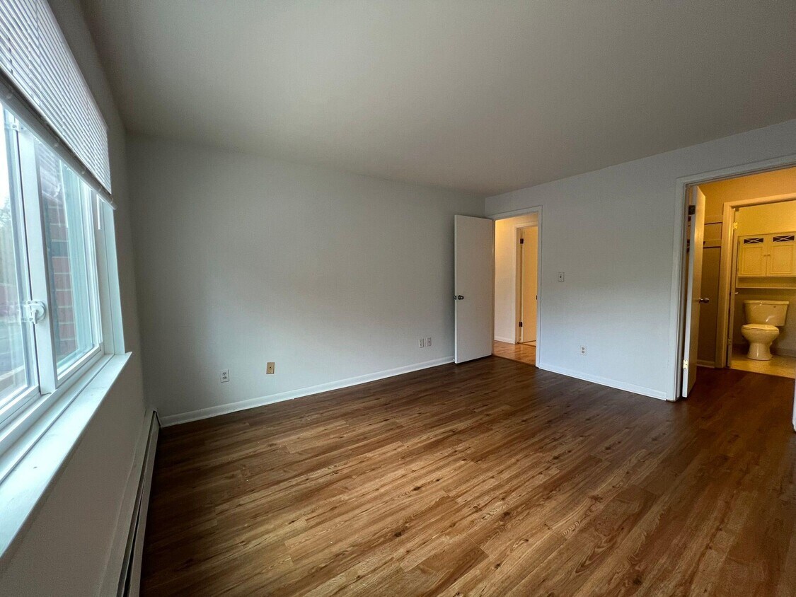 Foto del edificio - 255 Elmwood Ave