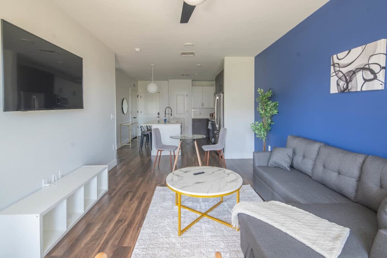 Foto principal - 701 W Rio Salado Pkwy