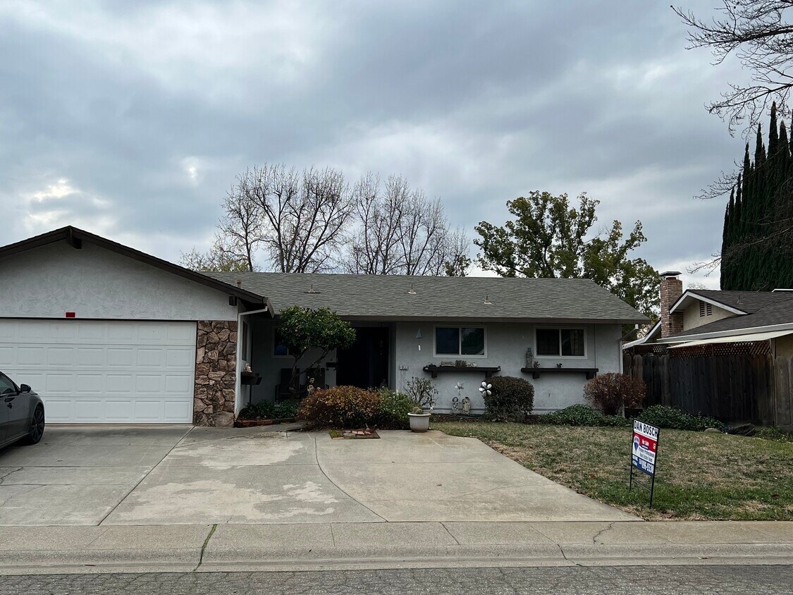 1377 Keri Ln, Chico, CA 95926 House Rental in Chico, CA