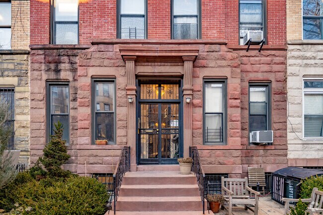 Building Photo - 159 Garfield Pl