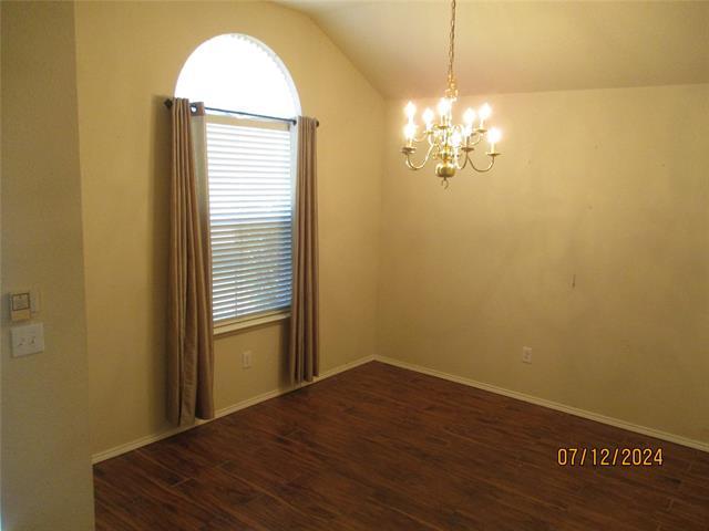 Building Photo - 1631 Redwood Dr