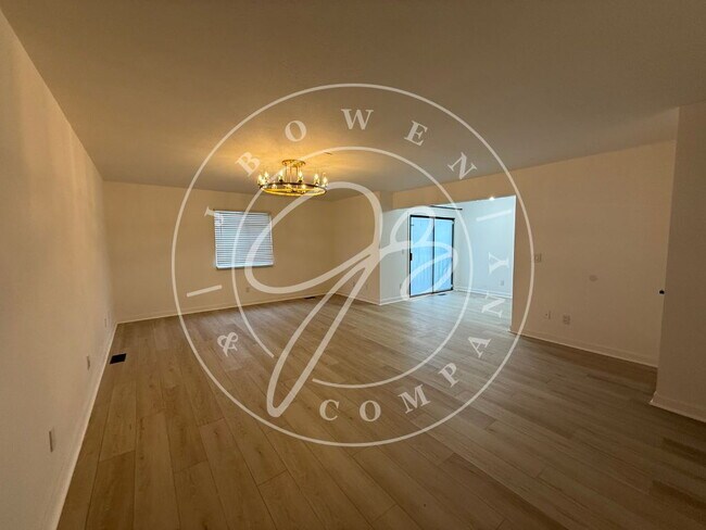 Foto del edificio - "Discover Spacious Comfort: Modern 3-Bed, 2-Bath in Maumee School District.