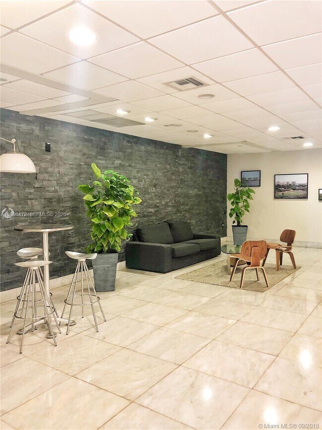 Foto del edificio - 1035 West Ave