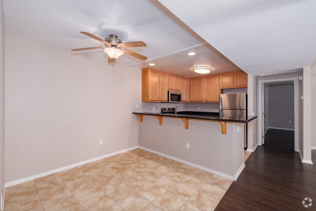 3BR, 2BA - 1,350SF - Kitchen/ Dining Room - The Cove at Bear Valley