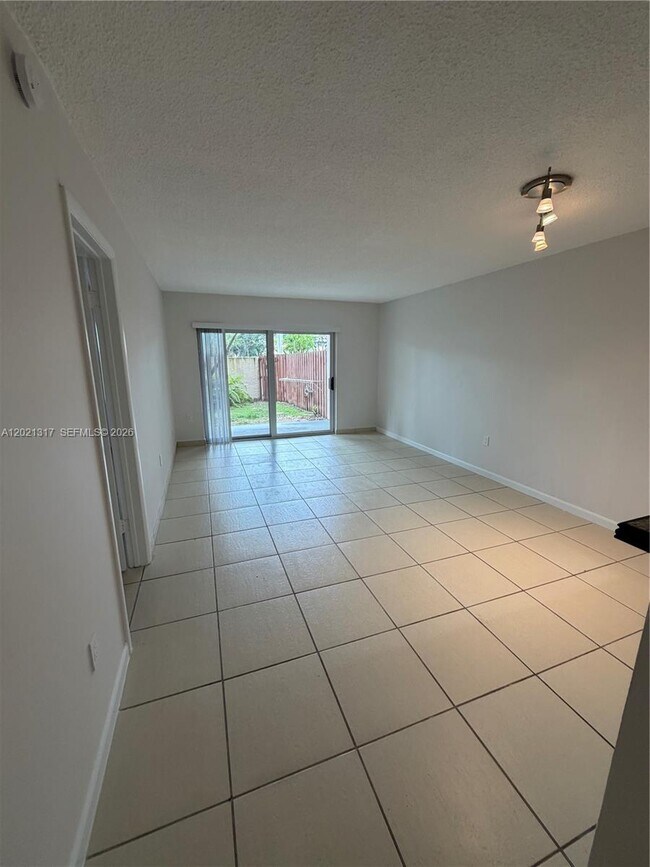 Foto del edificio - 11201 SW 88th St