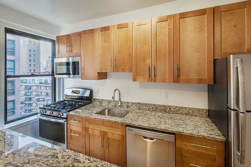 Foto del edificio - 409 E 55th St