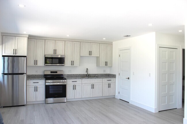 Foto del edificio - 85 Coco Plum Dr