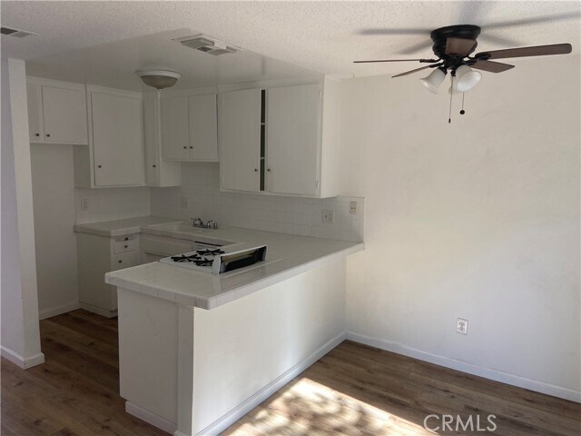 Foto del edificio - 2661 Andover Ave