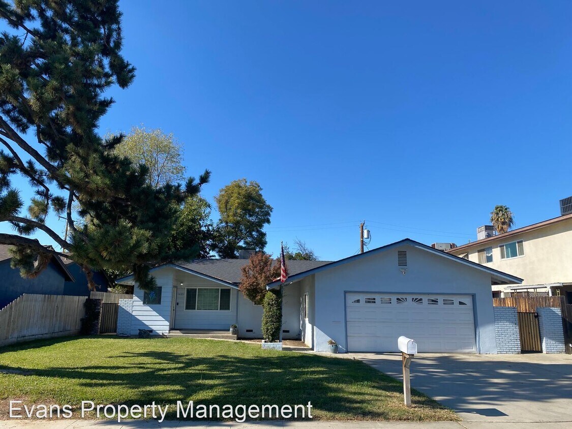 Primary Photo - 3 br, 2 bath House - 1425 S Divisadero St