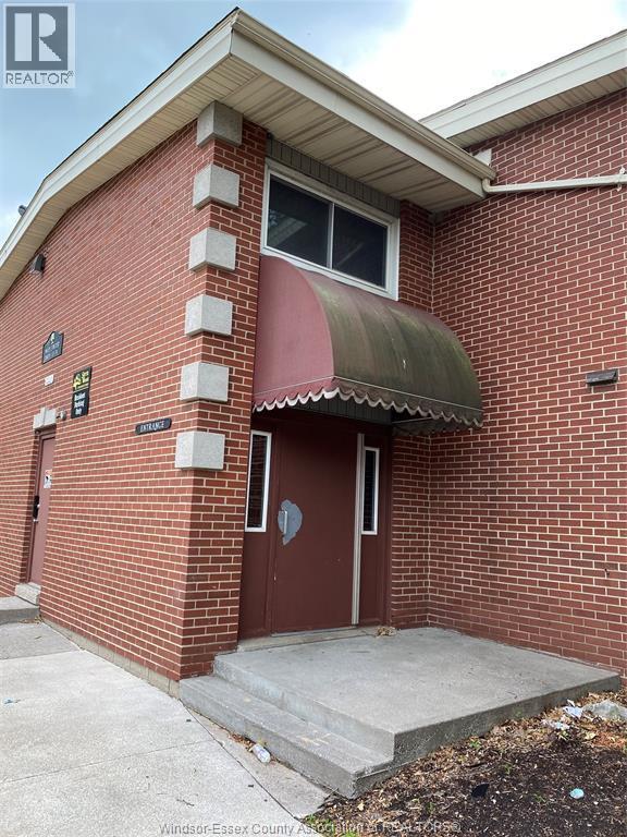 Photo du bâtiment - 1990 Columbia Ct