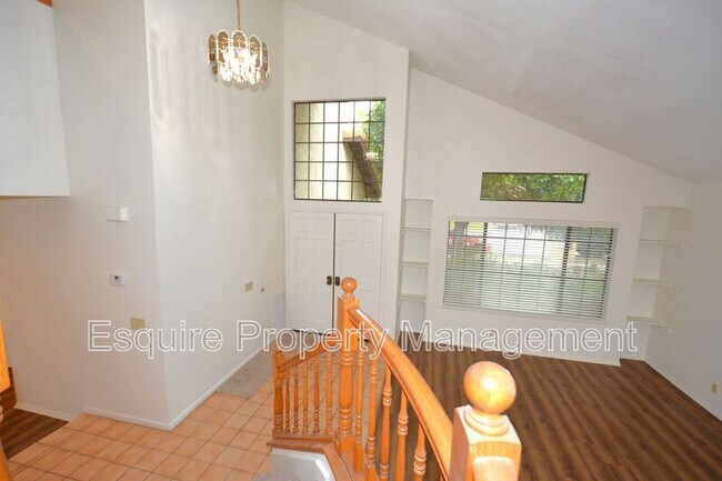 Foto del edificio - 1610 Oneida Pl