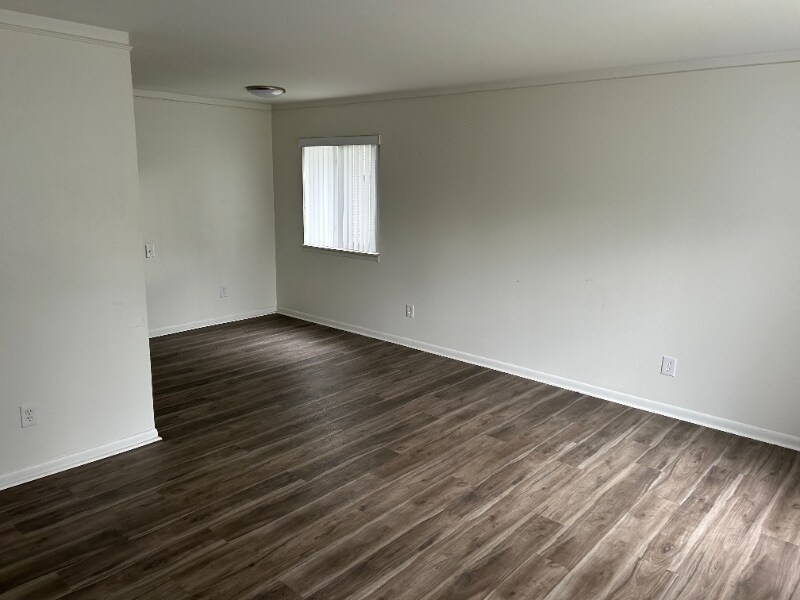 Foto principal - 21103 Vernier Rd