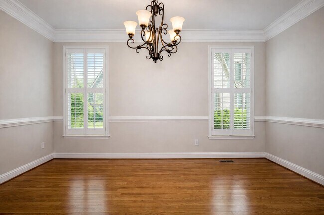 Building Photo - 1204 Trey Ct SW