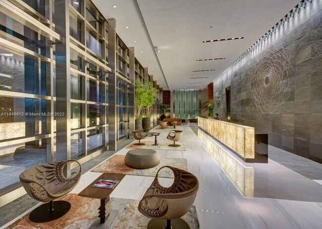 Foto del edificio - 1425 Brickell Ave