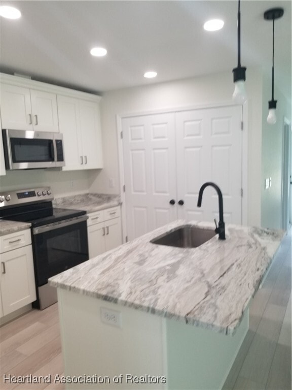 Foto del edificio - 420 W Waterway Ave NW