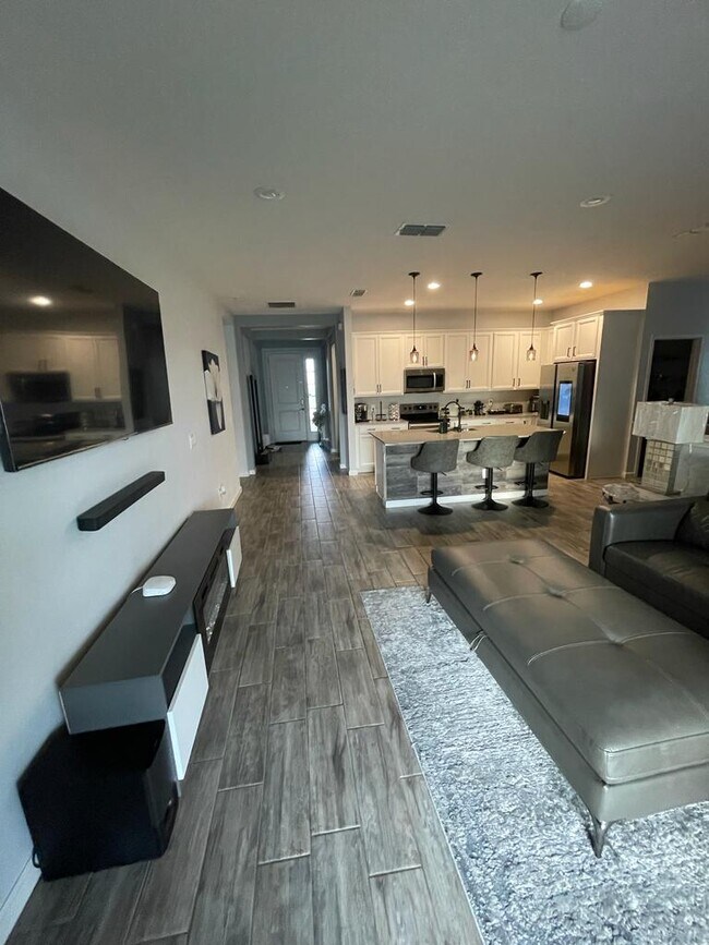 Building Photo - 1061 Hendon Lp