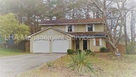 Primary Photo - Great House 3/2.5 with huge fenced back yard