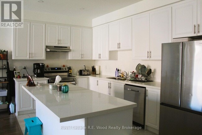 Building Photo - 8 Beretta St