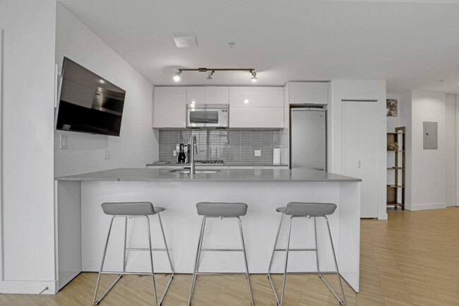 Photo du bâtiment - 128 W Cordova St