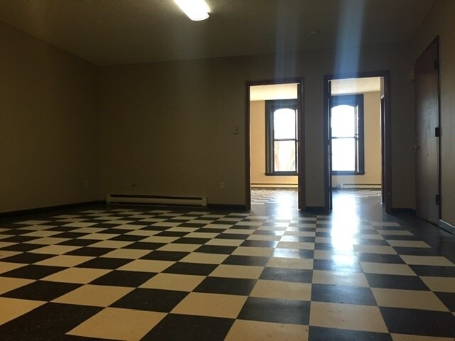 Foto del edificio - 57 Main St S