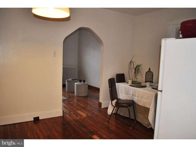 Foto del edificio - 5027 Pine St