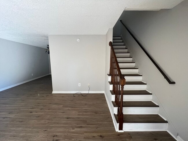 Building Photo - 129 Taylor Denton Ln