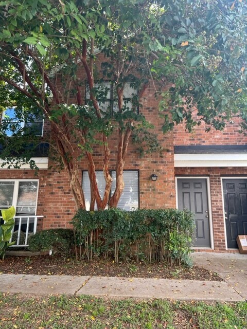 Unidad media - 1411 Dove Run Dr