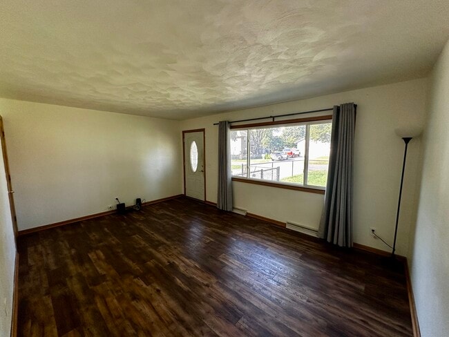 Foto del edificio - 4011 David Rd