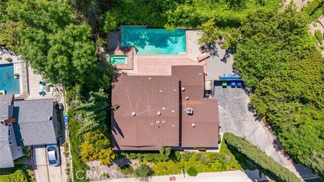 Foto del edificio - 24526 Calvert St