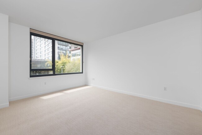 Foto del edificio - 250 King St