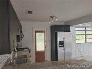 Building Photo - 4914 Tradewinds Ter